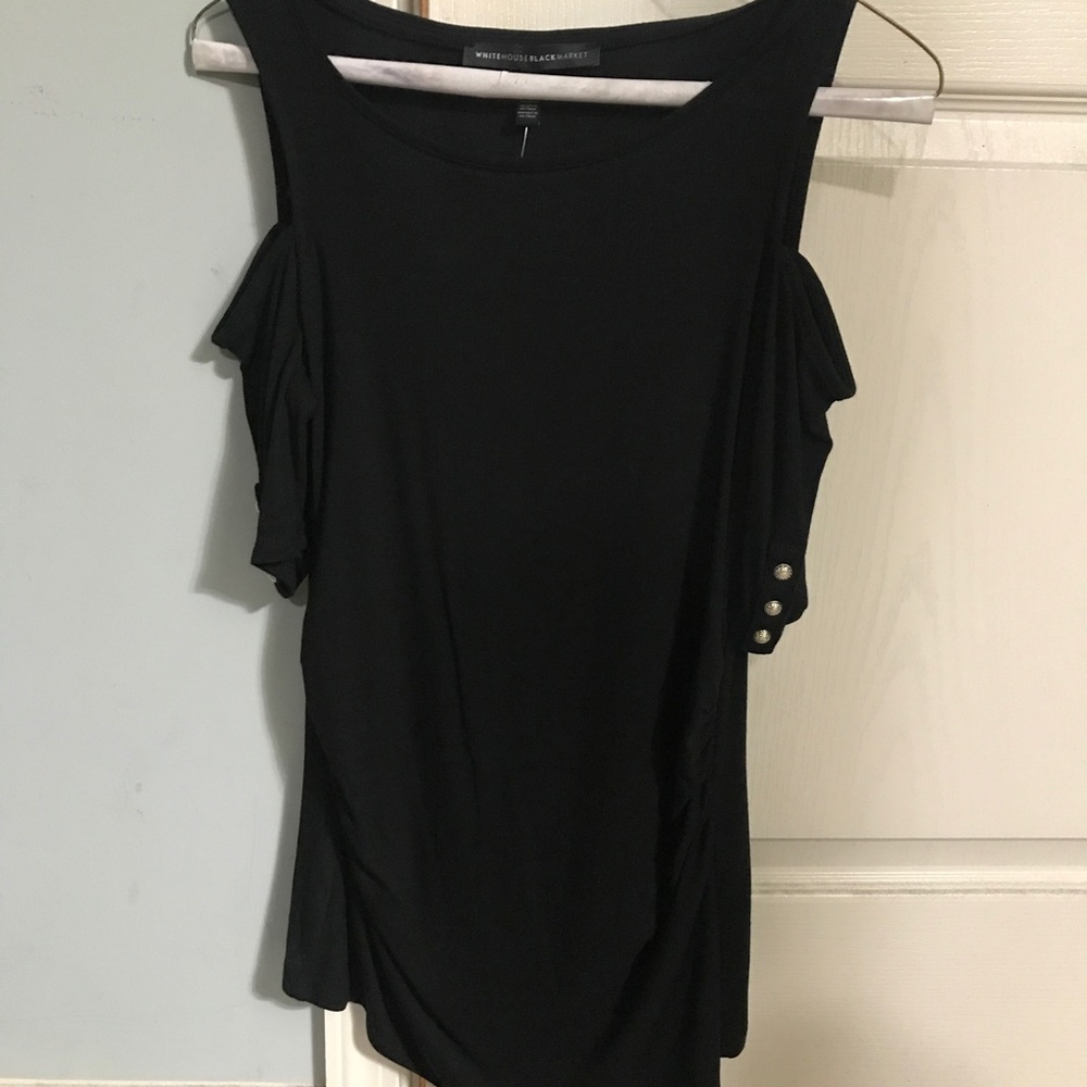 Open shoulder form fitting top